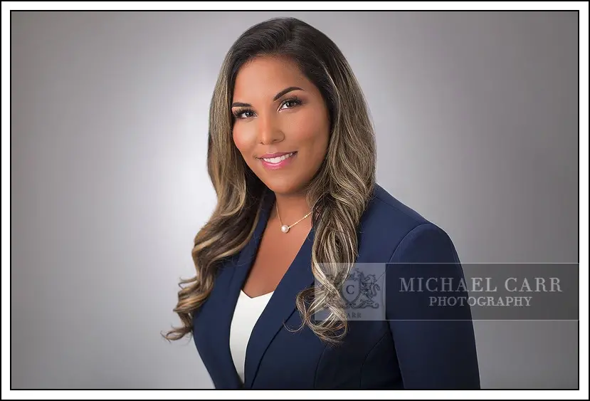 What Should a Woman Wear for a Professional Headshot?